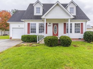 221 Beechwood Dr, Berea, KY 40403