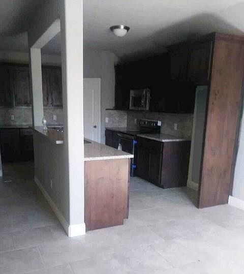 2nd image of 107 Halifax Cir