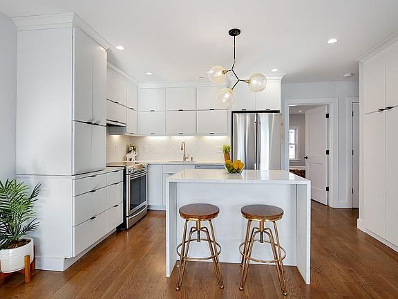 3rd image of 42-44 Washington St #5
