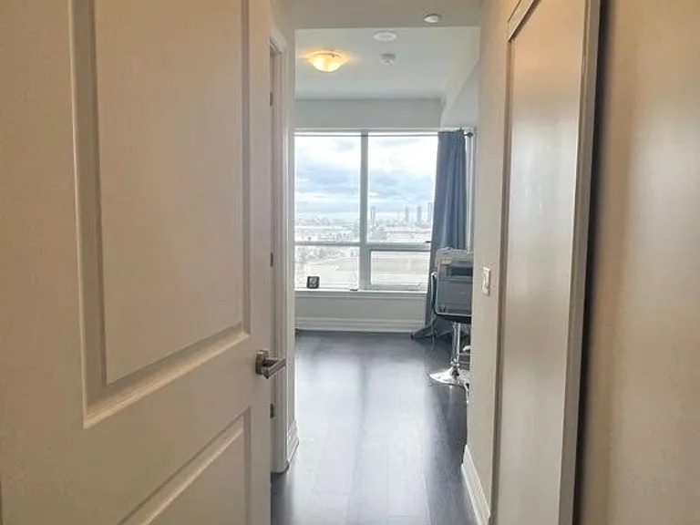 9075 Jane St #704 — Photo 13