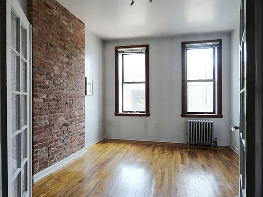 Rented by City Connections Realty | media 21