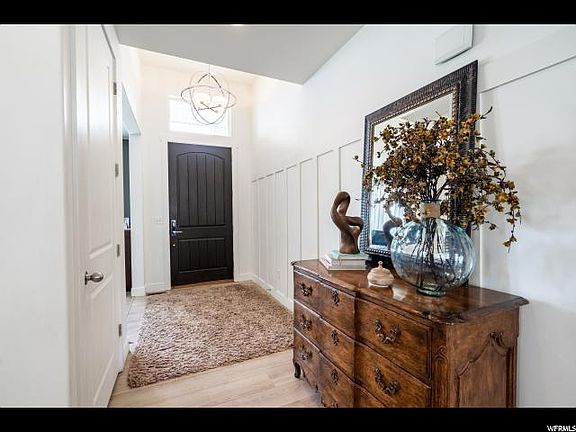5th image of 1443 S Allison Way