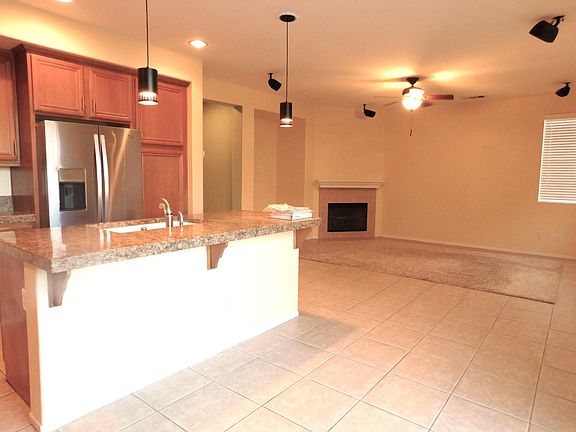 3rd image of 28480 Ware St