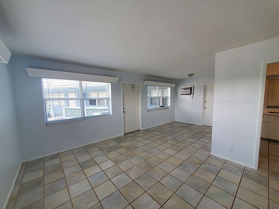 2nd image of 1760 NE 52nd St APT 6