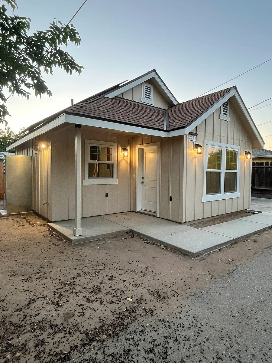 Building Photo - 281B Minnewawa Ave #281B