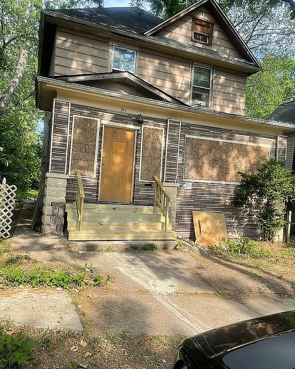 1st image of 311 Oakley Ave