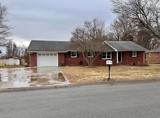 1717 Melrose Dr, Murray, KY 42071