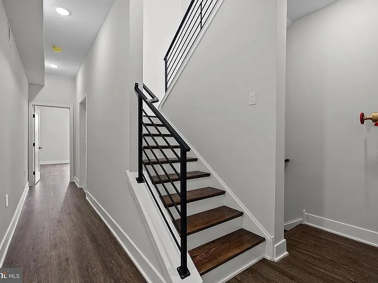 2146 N Front St #3 — Photo 11