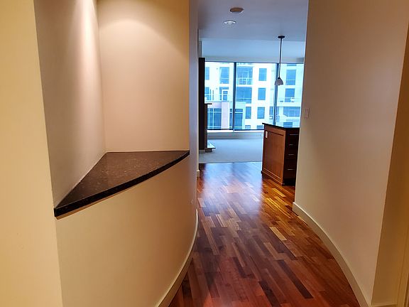 2nd image of 10610 NE 9th Pl Unit 609