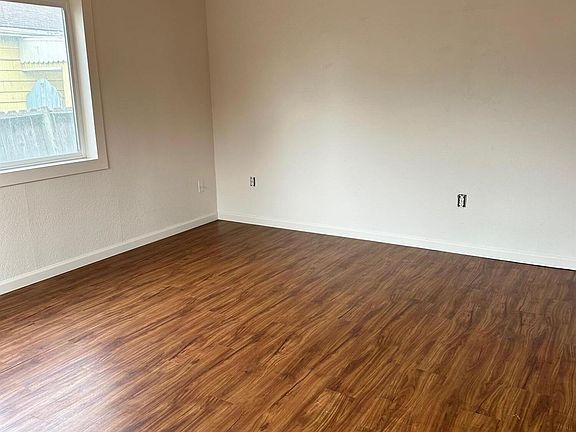 3rd image of 2505 Garland St