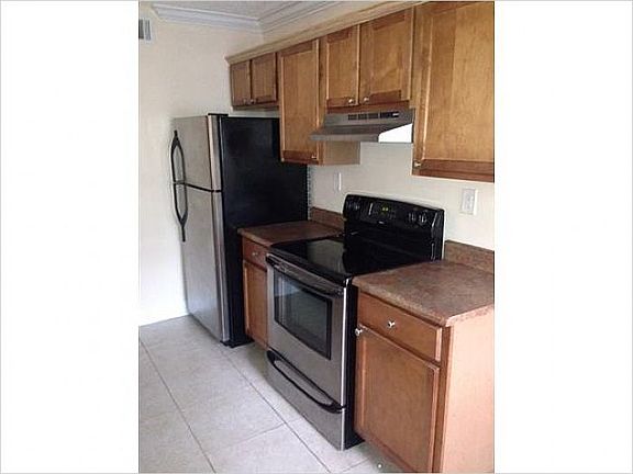 4th image of 4858 NW 97th Pl