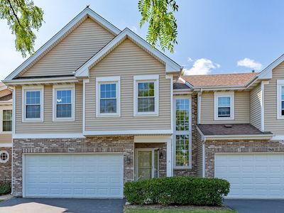 966 Willow St #3-2, Itasca, IL, 60143