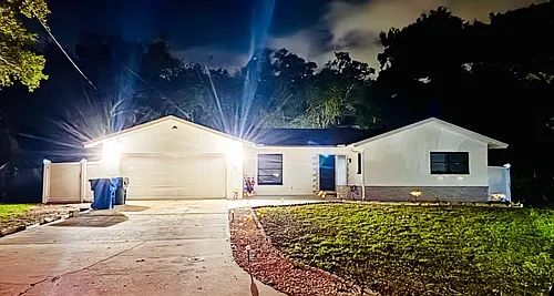 301 Velma Dr E Photo 1