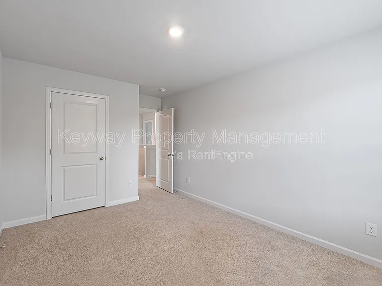 1429 Deer Hollow Run — Photo 23