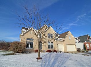 5440 Nicholson Dr, Hoffman Estates, IL 60192