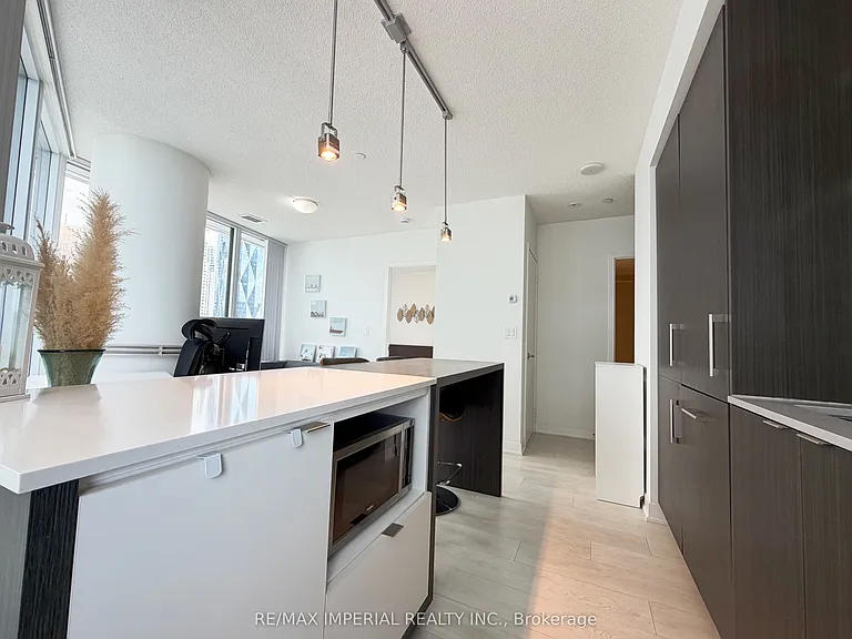 88 Harbour St #2802 — Photo 10