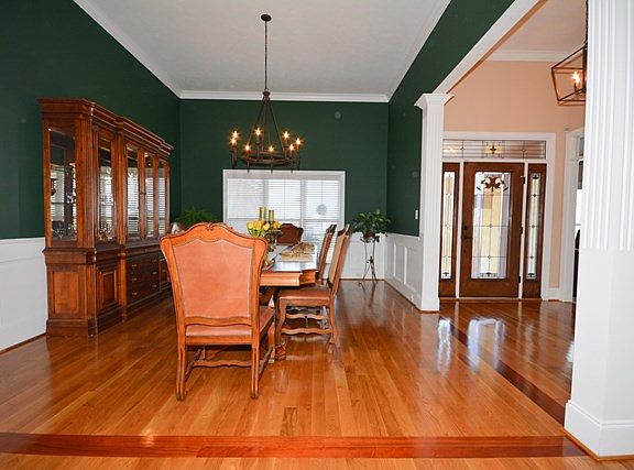 2nd image of 711 Spotswood Dr
