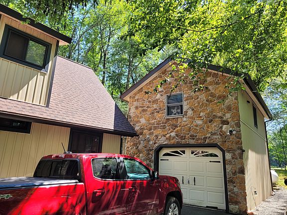 2nd image of 2048 Beaver Run Rd