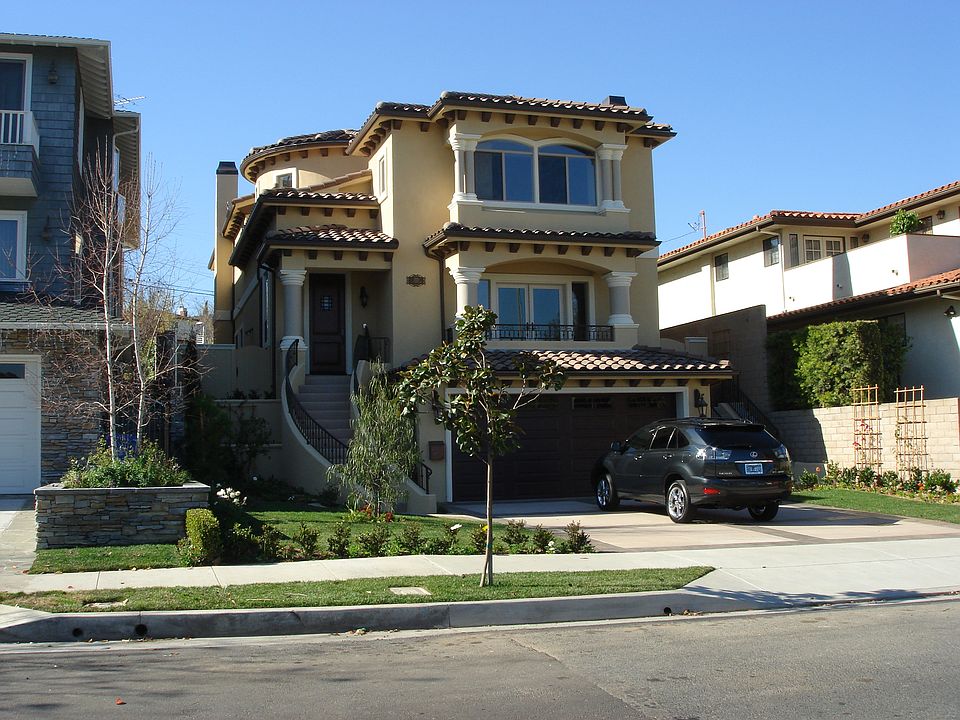 1st image of 703 S Juanita Ave