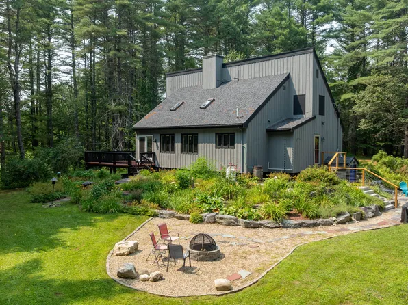 27 Ramsdell Road, Gray, ME 04039