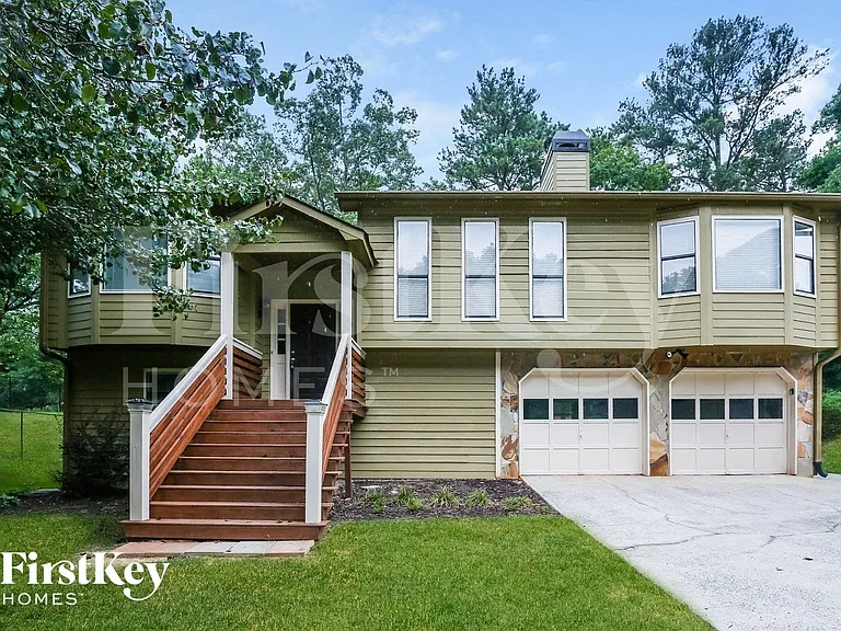 2639 Windmere Dr — Photo 1