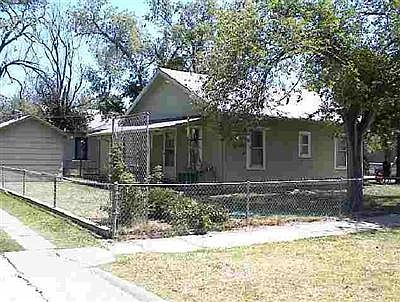 2nd image of 525 W 1st St