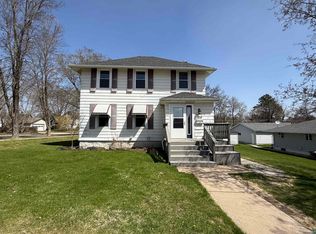 126 5th St NW, Chisholm, MN 55719