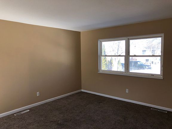 2nd image of 217 W 14th Ave