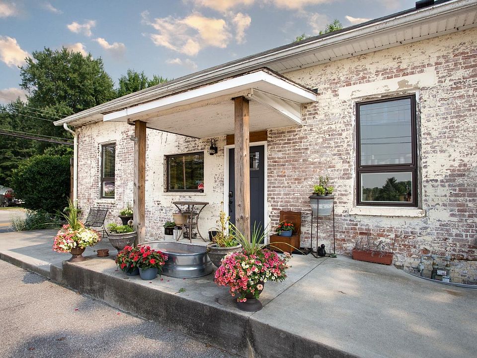 279 Amelia Olive Branch Rd, Amelia, OH 45102 Zillow