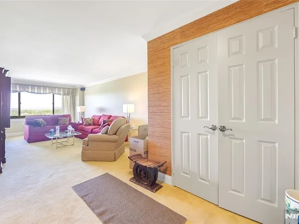 307 Prospect Ave APT 11G, Hackensack, NJ 07601