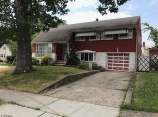 722 Pine St, Roselle, NJ 07203