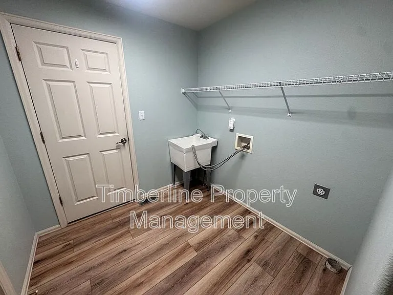 1148 Dream Lake Ct — Photo 14