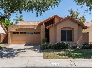 1232 W Sand Dune Dr, Gilbert, AZ 85233
