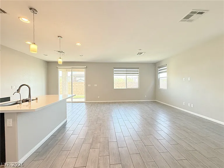3348 Castlefields Dr — Photo 9