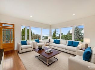 3711 W 10th St, Anacortes, WA