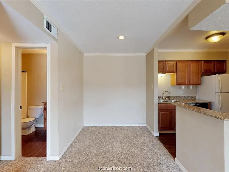 904 University Oaks Blvd #22 — Photo 9