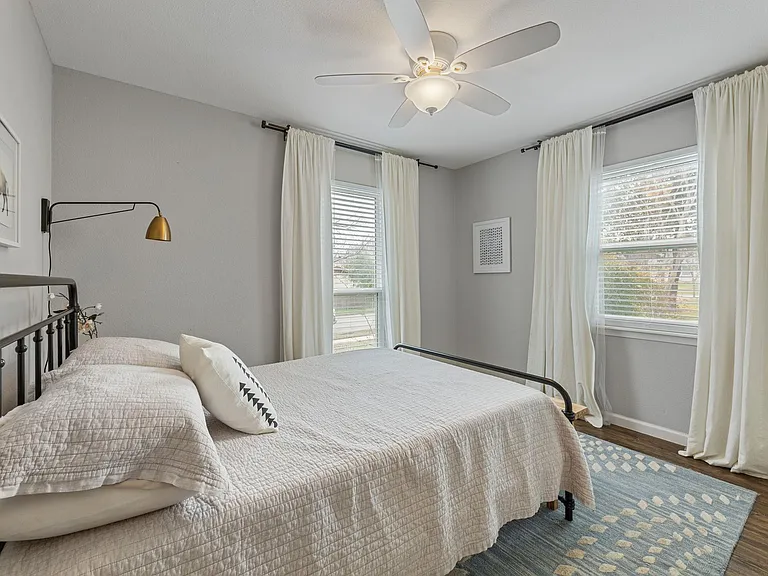 8508 Bradford Dr — Photo 17
