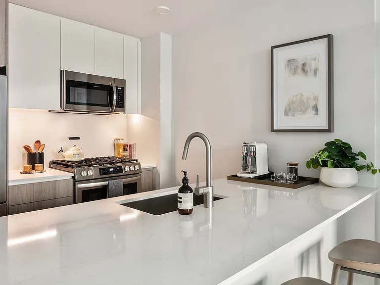 54 Crown St #331 — Photo 7