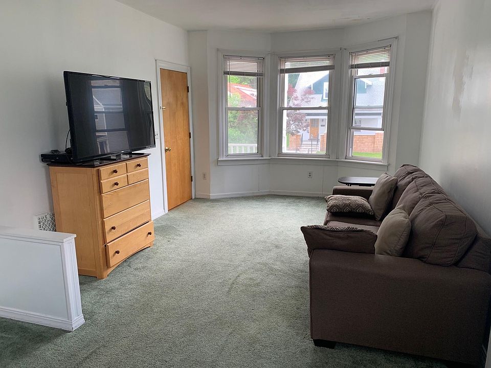1st image of 817 6th Ave #2