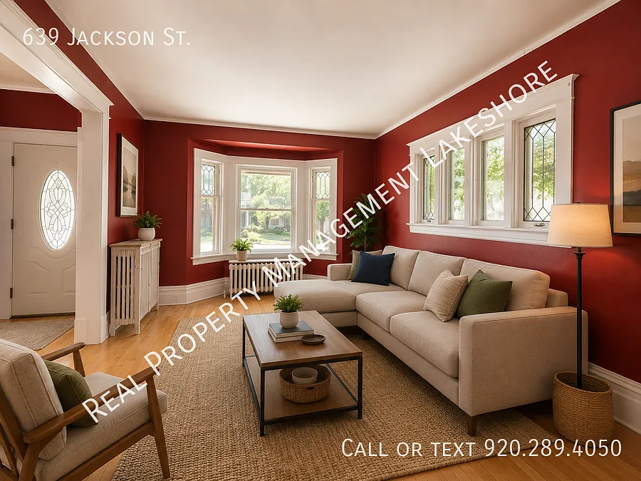 Newly Remodeled 3 Bedroom, 1.5 Bath Home Pet Friendly Close to UWO- Available NOW! — Photo 3