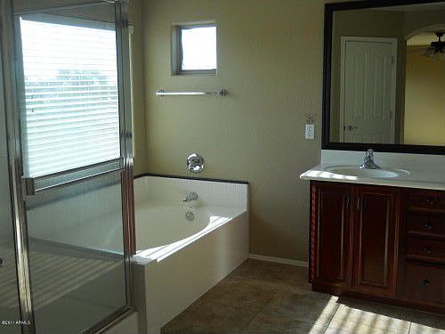 5th image of 22750 S 214th Ct