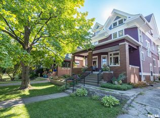1203 N Institute Pl, Peoria, IL