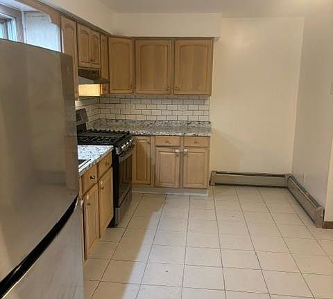 3rd image of 260 Broadway APT 2A