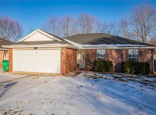 615 Bliss Cir, Centerton, AR 72719