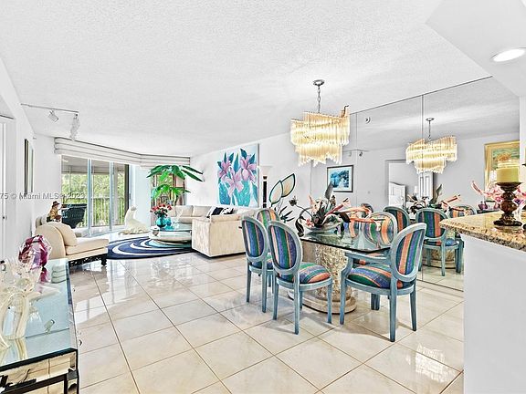 5th image of 7625 Granville Dr #201