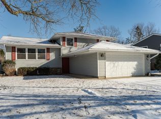 705 Northern Heights Dr NE, Rochester, MN 55906