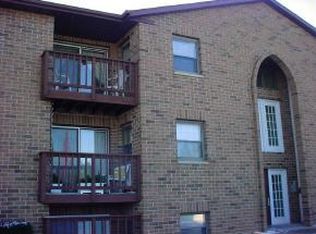 1161 Gillingham Rd #B10, Neenah, WI 54956