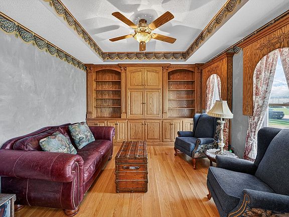5th image of 53660 Woodfield Ln