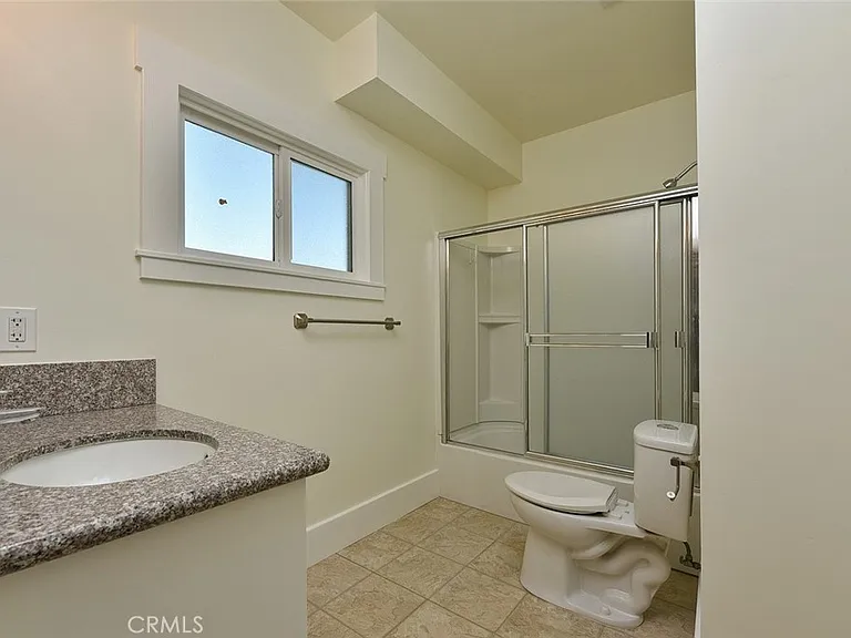 470 W Center St — Photo 16