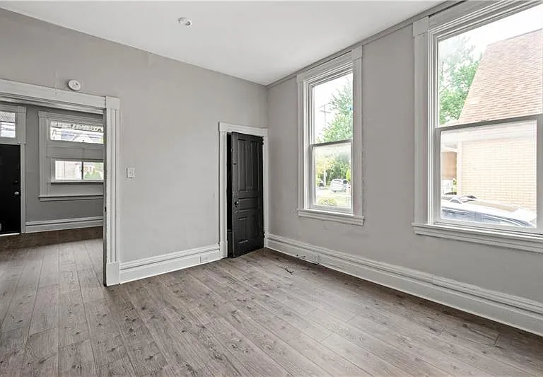 406 Boggs Ave — Photo 6